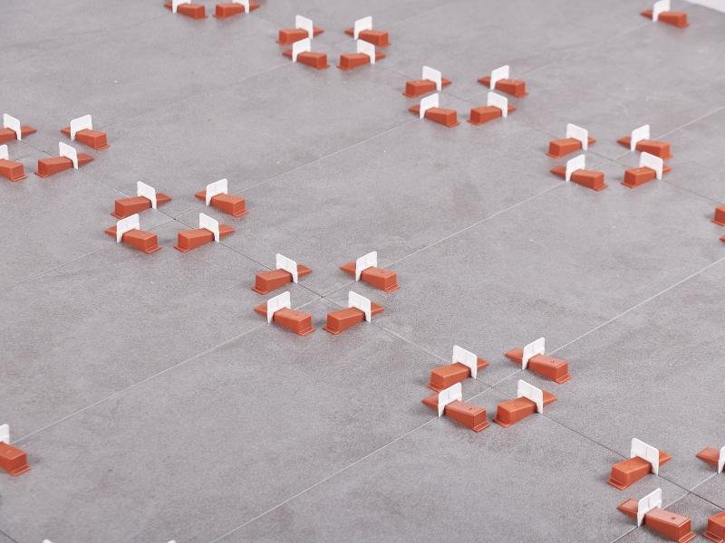 Pinza de ajuste de pavimentos en blíster