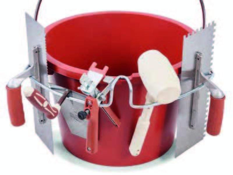 Cubo de 27 litros con porta herramientas