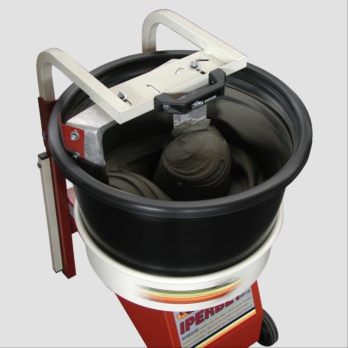 Cubo de 45 LT con asas para IPERBET